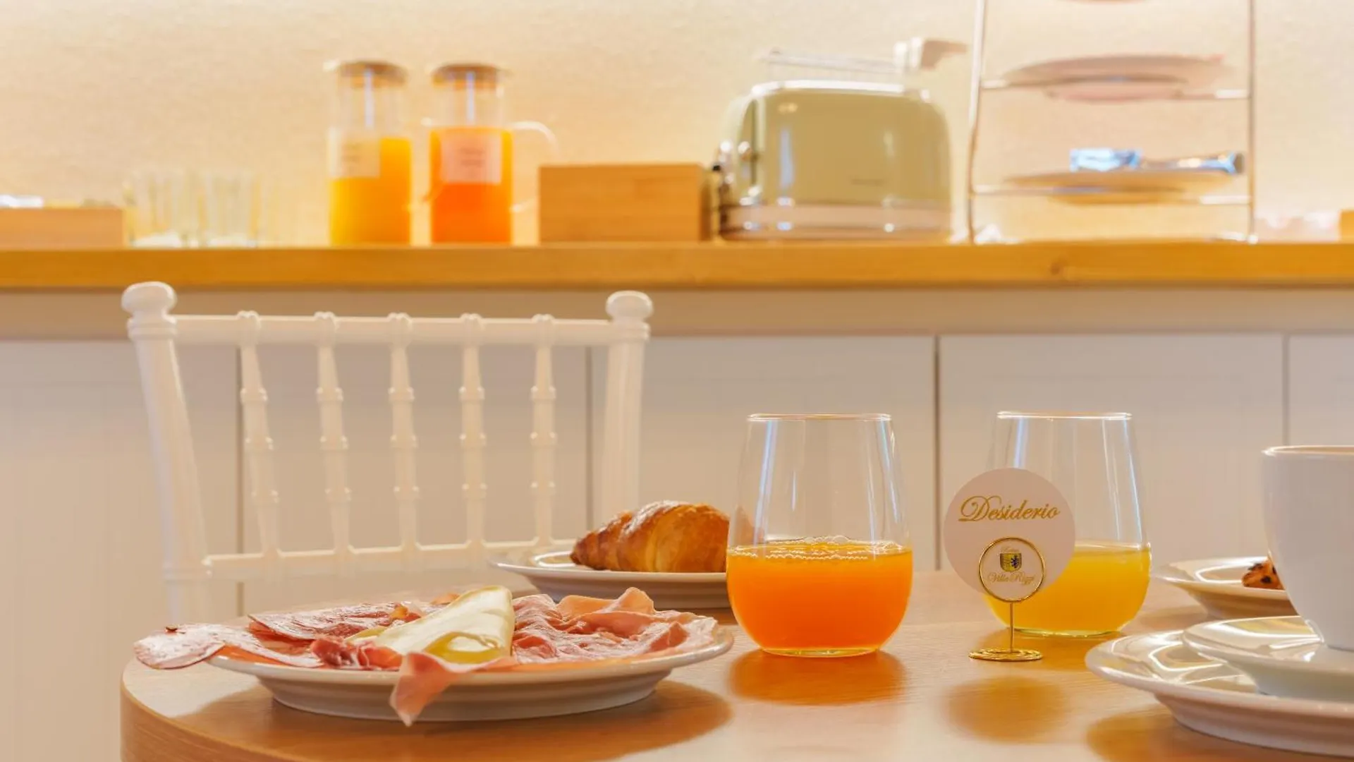 Relais Villa Rizzi Cecina  0*, Cecina (Livorno) Italia